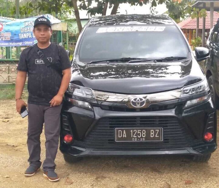 pelanggan rental sewa mobil
